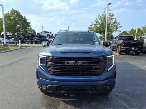 New 2026 GMC Sierra 1500 Elevation image 12