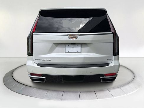 Certified 2023 Cadillac Escalade Premium Luxury RWD image 4
