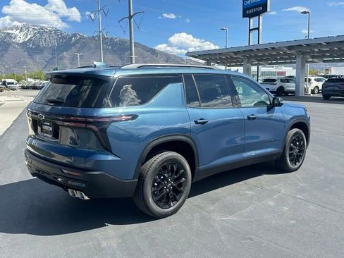New 2026 Chevrolet Traverse LT w/ Midnight/Sport Edition AWD/4WD image 25