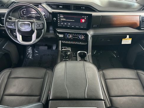Used 2025 GMC Sierra 1500 Denali AWD/4WD image 16