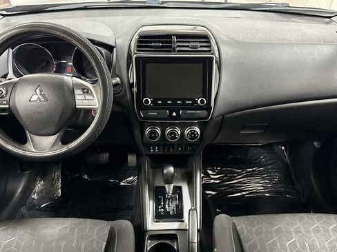 Used 2020 Mitsubishi Outlander Sport ES image 25