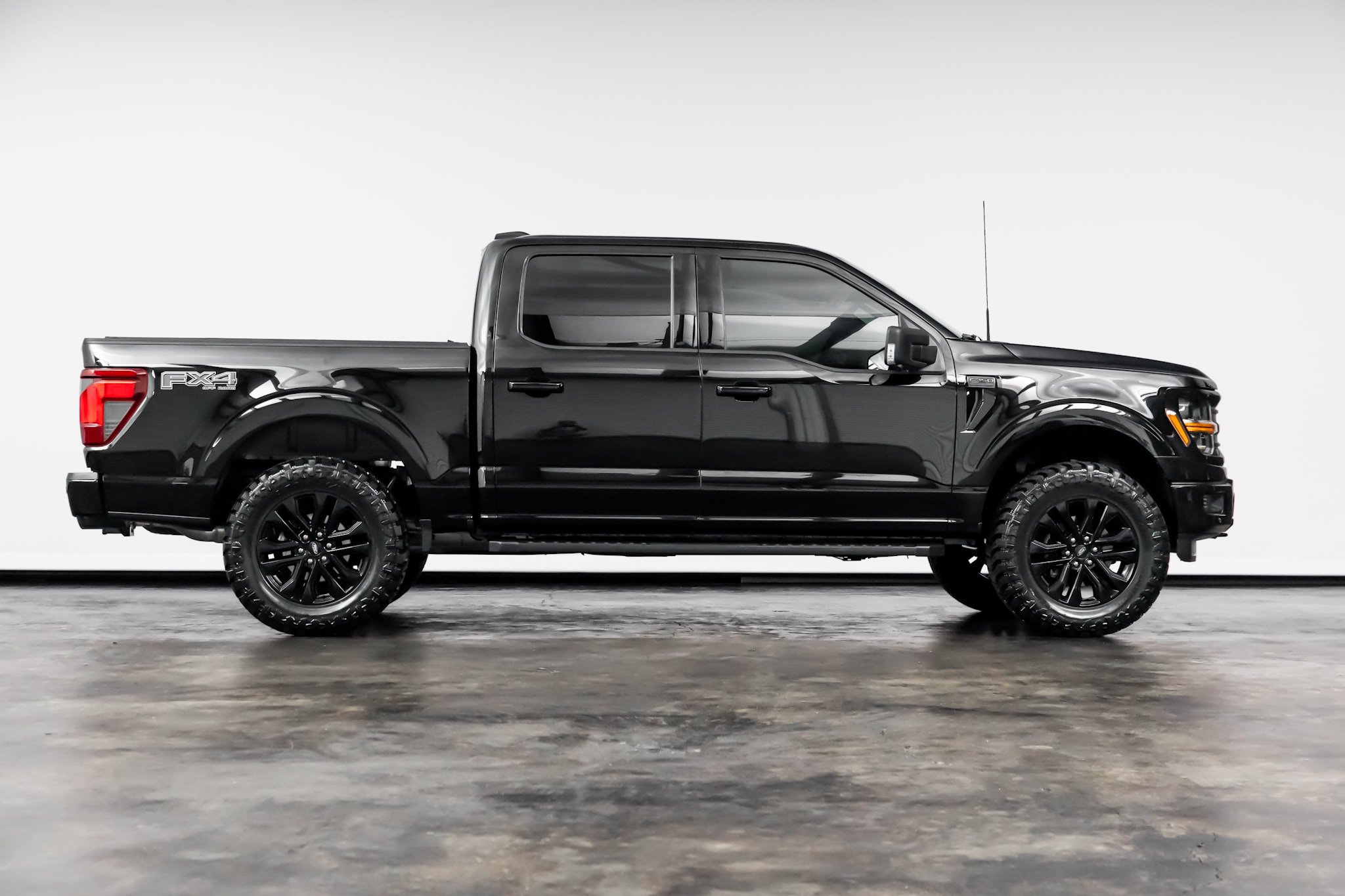 Used 2026 Ford F150 XLT w/ Equipment Group 302A MID AWD/4WD image 21
