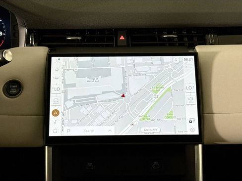 Used 2025 Land Rover Discovery Sport S image 23