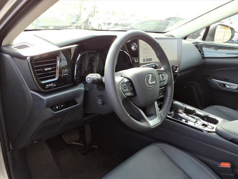 Used 2025 Lexus NX 350h AWD w/ Premium Package image 4