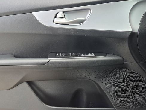 Used 2023 Kia Forte LXS image 20