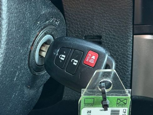 Used 2019 Toyota Tacoma SR5 image 36