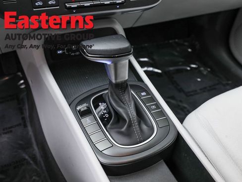 Used 2024 Hyundai Kona SEL image 13