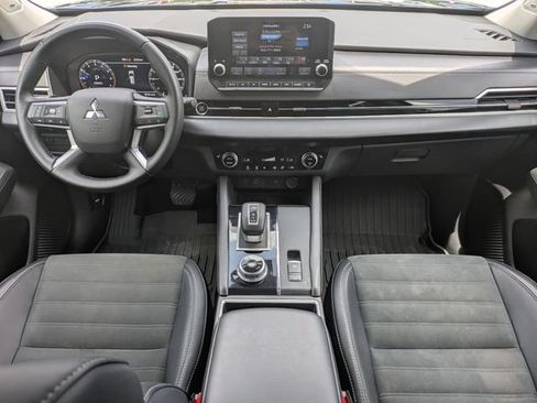 Used 2024 Mitsubishi Outlander SE FWD image 16