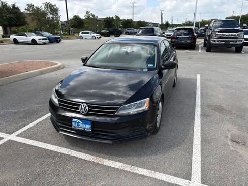 Used 2015 Volkswagen Jetta S FWD image 1