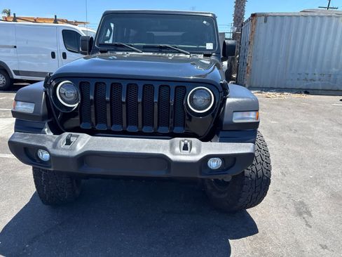 Used 2022 Jeep Wrangler Unlimited Sport AWD/4WD image 4