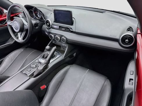 Used 2020 MAZDA MX-5 Miata RF Grand Touring RWD image 16