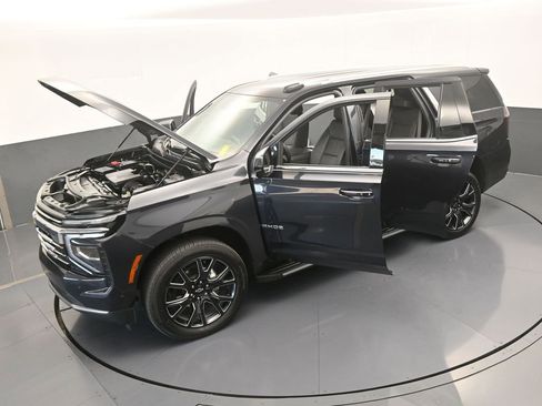 Used 2025 Chevrolet Tahoe LT image 69