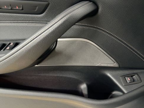 Used 2022 BMW 540i w/ M Sport Package image 21