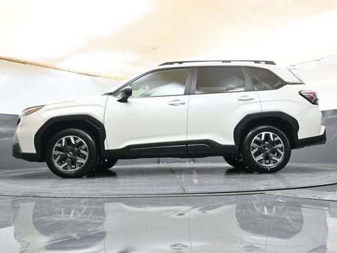 Certified 2025 Subaru Forester Premium AWD/4WD image 32