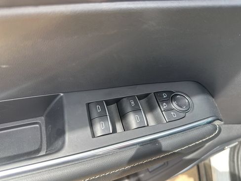 Used 2025 GMC Acadia Denali w/ LPO, Floor Liner Package AWD/4WD image 10
