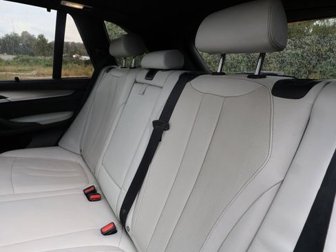 Used 2017 BMW X5 M image 31