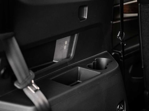 New 2026 Volkswagen Atlas SE image 38