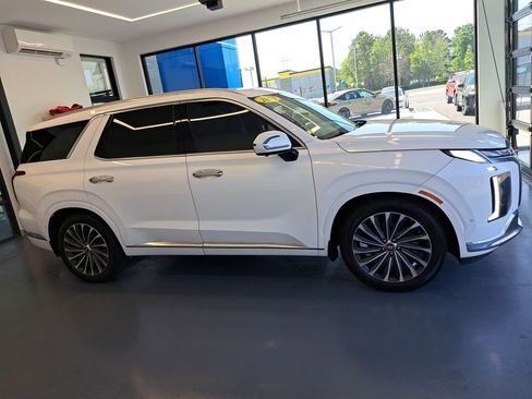 Used 2023 Hyundai Palisade Calligraphy AWD/4WD image 7