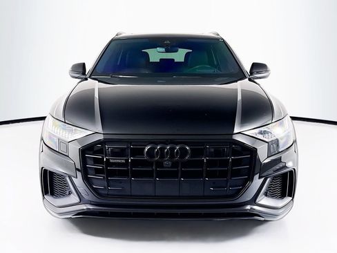 Used 2021 Audi Q8 Prestige w/ Prestige Package AWD/4WD image 2