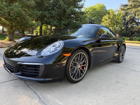 Used 2018 Porsche 911 Carrera S RWD image 6