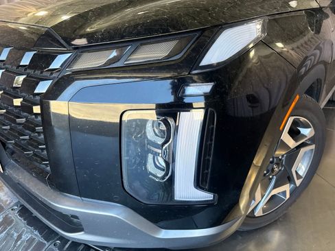 Used 2024 Hyundai Palisade Limited AWD/4WD image 9