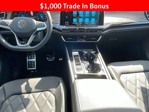 New 2025 Volkswagen Atlas SEL Premium R-Line AWD/4WD image 18