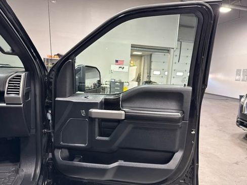 Used 2019 Ford F150 Platinum w/ Equipment Group 701A Luxury AWD/4WD image 27