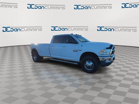 Used 2014 RAM 3500 SLT w/ Luxury Group image 2