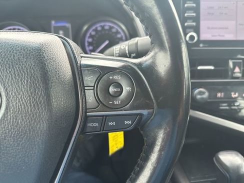 Used 2021 Toyota Camry SE image 14