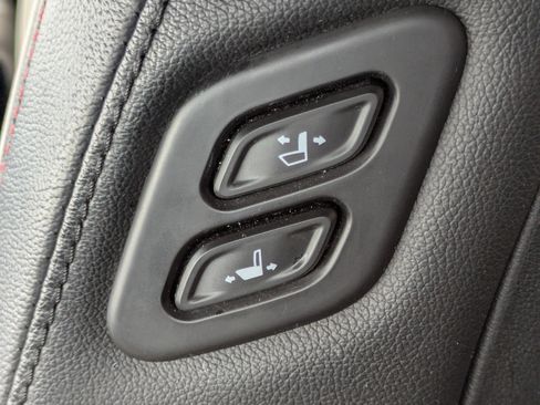 Used 2020 Kia Sedona SX image 12