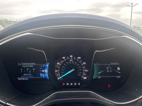 Used 2016 Ford Fusion SE w/ Equipment Group 202A FWD image 17