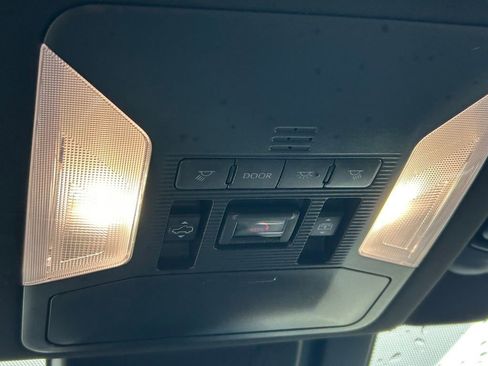 Used 2023 Toyota RAV4 XSE AWD/4WD image 20