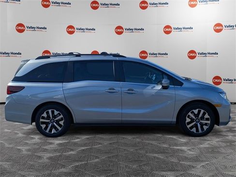 New 2026 Honda Odyssey EX-L image 4