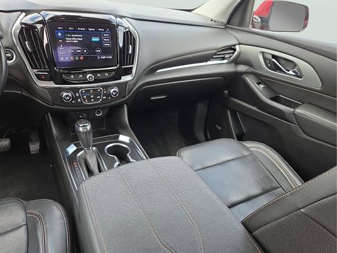Used 2020 Chevrolet Traverse RS w/ LPO, Floor Liner Package AWD/4WD image 13