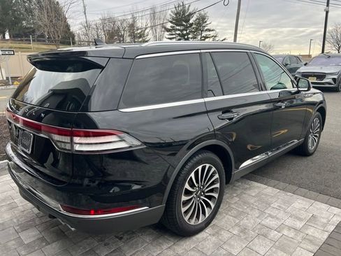 Used 2023 Lincoln Aviator AWD w/ Premium Package image 5