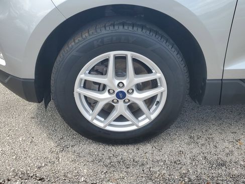 Certified 2022 Ford Edge SEL w/ Convenience Package image 5