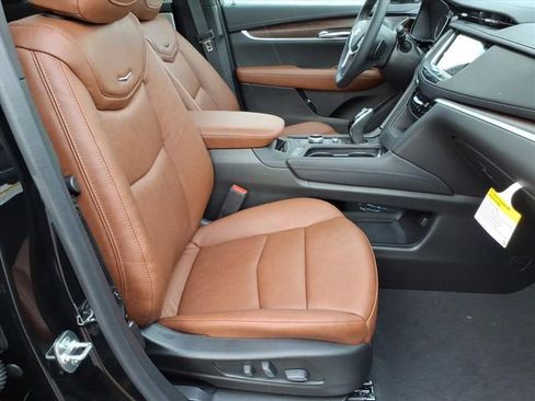 New 2025 Cadillac XT5 Premium Luxury image 23