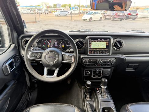 Used 2023 Jeep Wrangler Unlimited Sahara AWD/4WD image 21