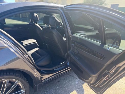 Used 2014 BMW 740i image 28