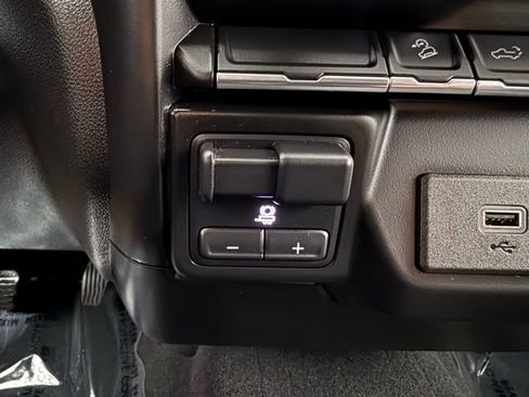 Used 2020 Chevrolet Silverado 1500 Custom Trail Boss w/ Custom Convenience Package image 40