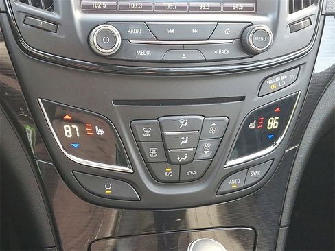 Used 2015 Buick Regal AWD image 17