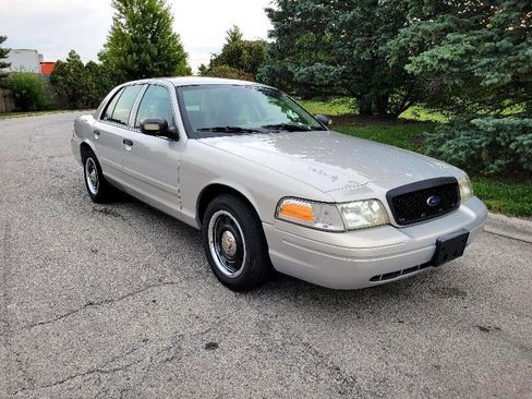 Used 2011 Ford Crown Victoria Police Interceptor w/ Comfort & Convenience Group image 46