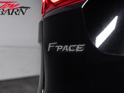 Used 2021 Jaguar F-PACE SVR AWD/4WD image 10
