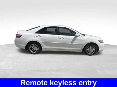 Used 2009 Toyota Camry LE FWD image 7