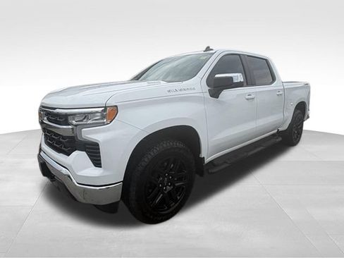 Used 2026 Chevrolet Silverado 1500 LT w/ Protection Package AWD/4WD image 3