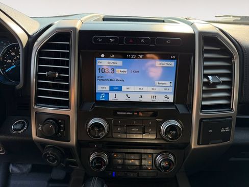 Used 2017 Ford F150 Platinum w/ Equipment Group 701A Luxury AWD/4WD image 15