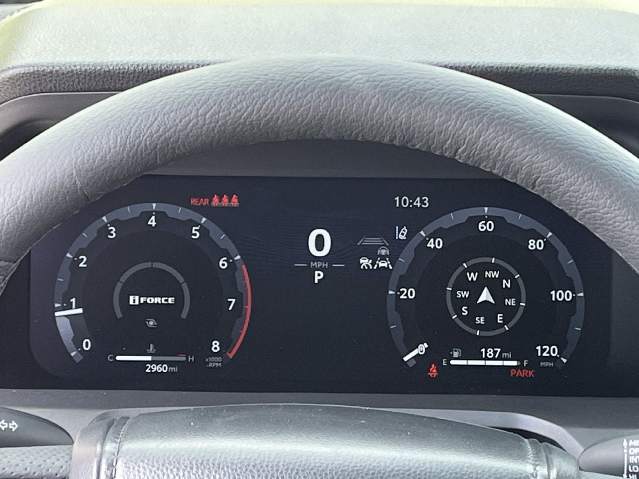 Used 2025 Toyota Tacoma TRD Sport w/ TRD Sport Upgrade Package RWD image 9