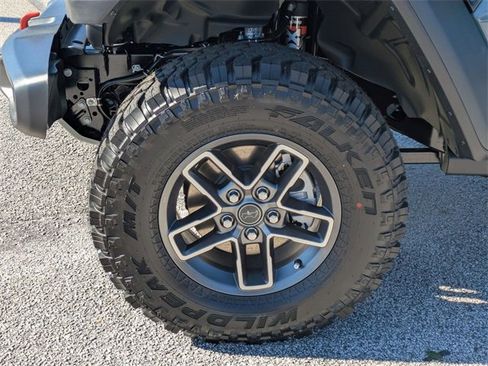New 2026 Jeep Gladiator Mojave w/ Technology Group image 10