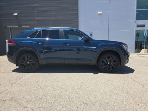 Certified 2023 Volkswagen Atlas Cross Sport SE w/ Black Wheel Package AWD/4WD image 3