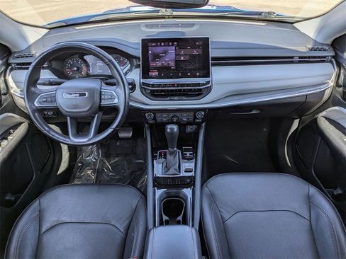 Certified 2022 Jeep Compass Limited image 28